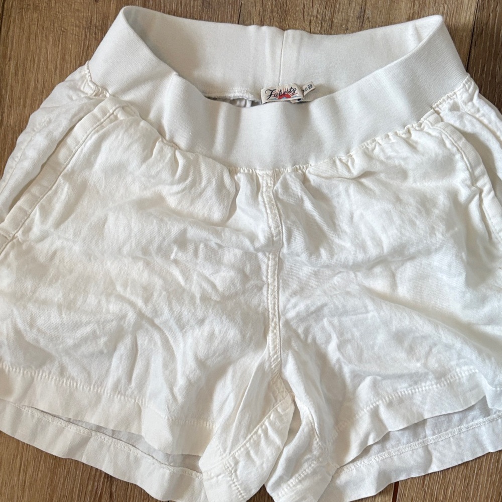 Faherty linen shorts.